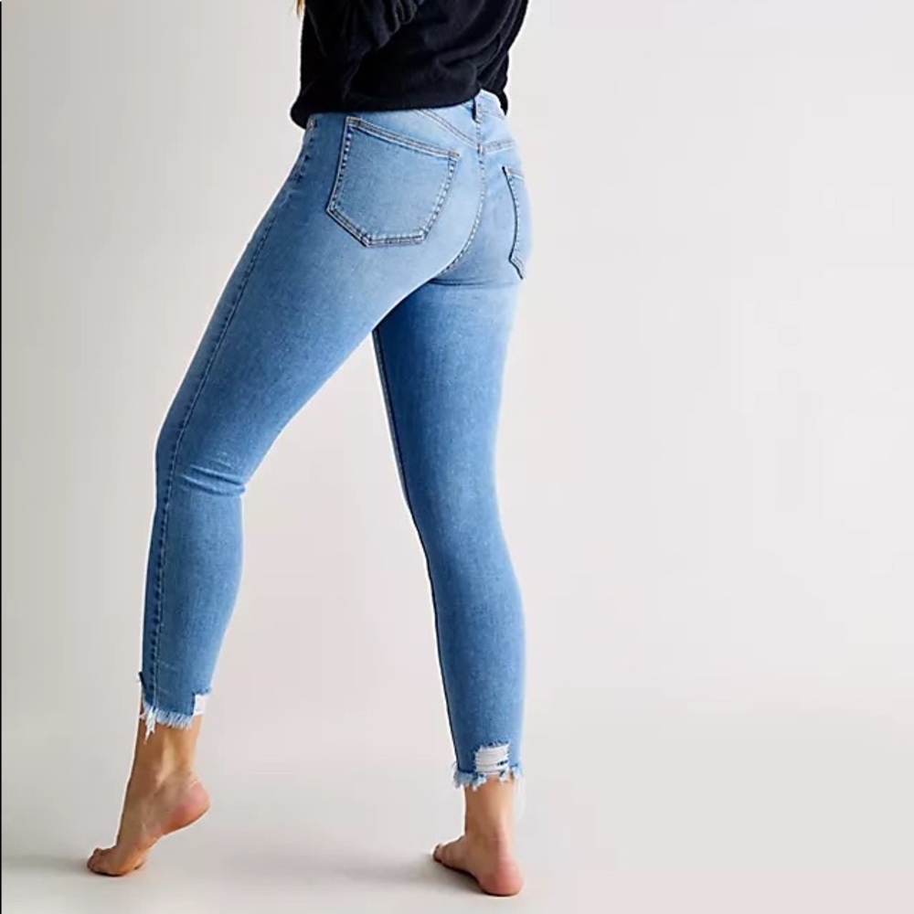 Free people CRVY mid rise skinny jeans